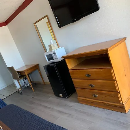 Budget Inn
